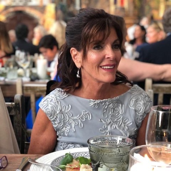 Meet your Posher, Donna - Picture 1 of 1